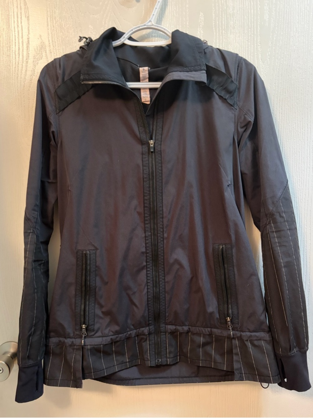 Lululemon Run Bandit Jacket Reflective Black Size 6